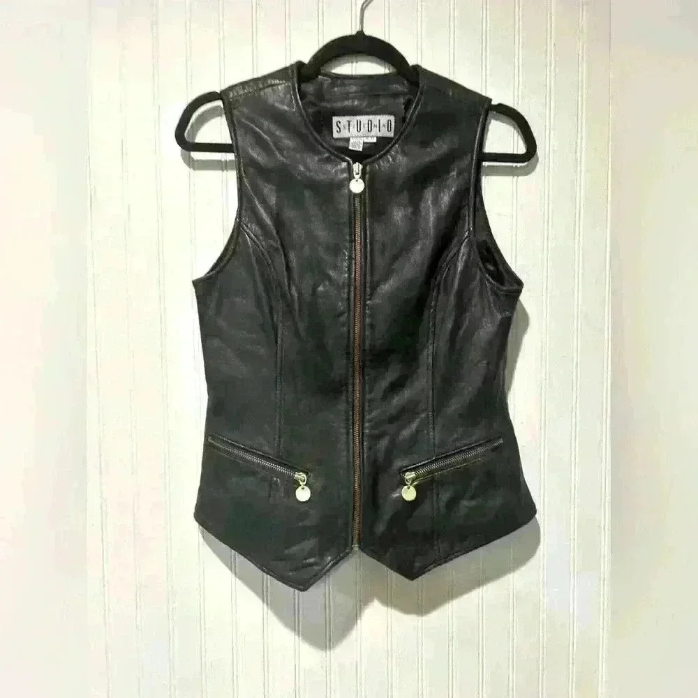 Sienna Studios Y2K  leather zip front pocket vest sz. Med. bikercore goth punk